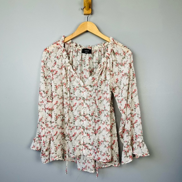 VICI Floral Blouse - Picture 4 of 9